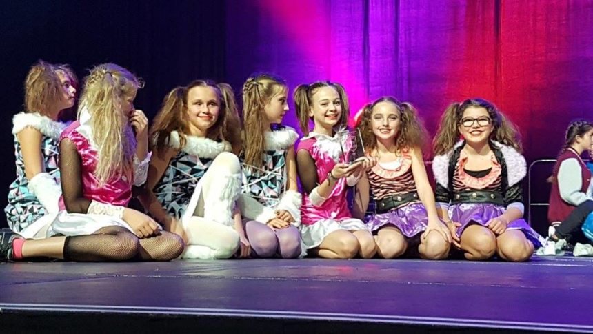 Kindergruppe im Tanztraining